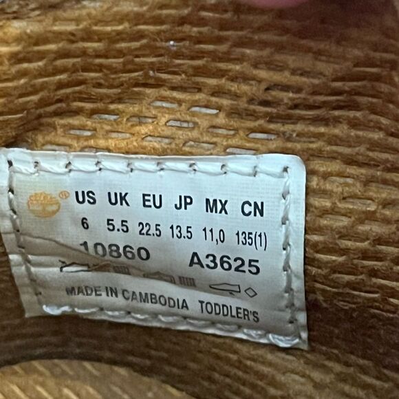Timberland Wheat 6 Inch Classic Boot Toddler Size 6 - Picture 6 of 8